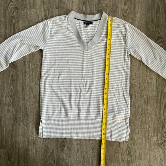 Tommy Hilfiger Women's Sweater Small Vneck Grey White Striped - Picture 7 of 7